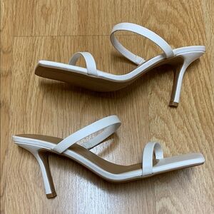 NWT Anne Michelle Elegant White Heels